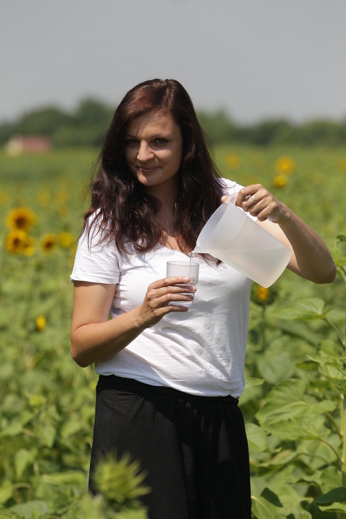 Zuzana (30) z Bratislavy sa snaží dodržovať pitný režim.