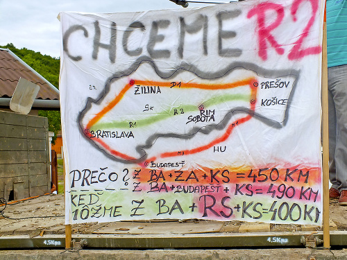 Obyvatelia chcú R2 cez Rimavskú Sobotu, ktorá je kratšia ako diaľnica z Bratislavy do Košíc cez Žilinu či Budapešť.