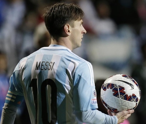 Lionel Messi odohral stý zápas.