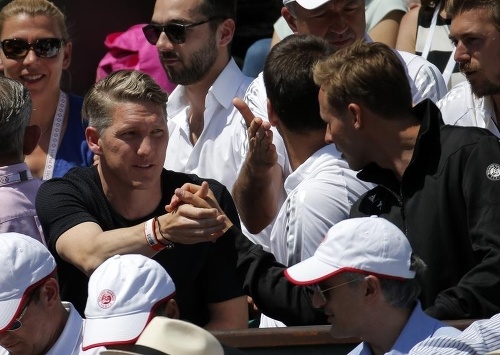 Schweinsteiger v hľadisku na Roland Garros podporoval svoju lásku.