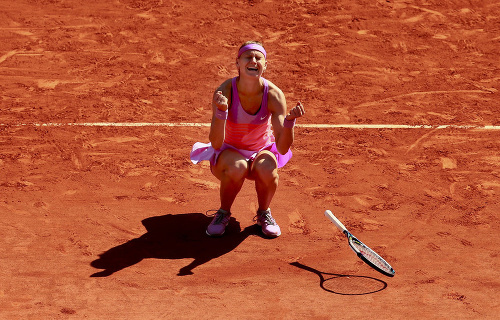 Lucie Šafářová sa teší z postupu do finále French Open.