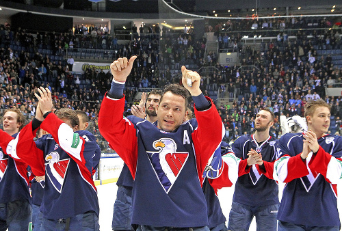 Zachráni sa hokejový Slovan v KHL?