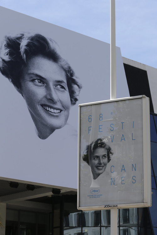 Uficiálny plagát festivalu v Cannes s portrétom švédskej herečky Ingrid Bergman.