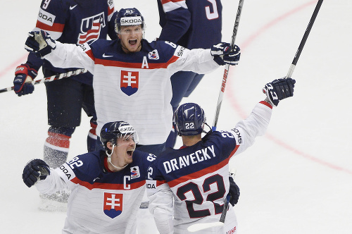 Zľava Milan Bartovič (Slovensko), Tomáš Kopecký (Slovensko) a Vladimír Dravecký (Slovensko).