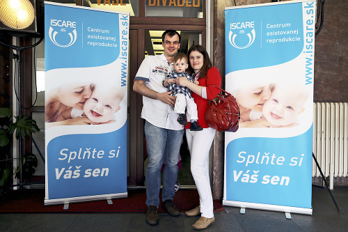 Rodičia Eva (40) a Mirko (40) z Česka sa vďaka bratislavskej klinike dočkali vytúženého syna Filipka (1).