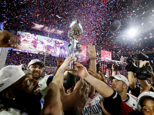 Hráči New England Patriots mali zo zisku Super Bowlu obrovskú radosť.