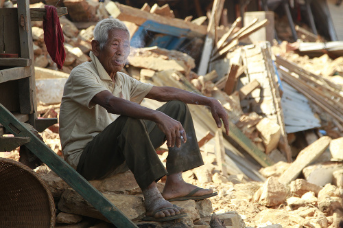Nepál sa po katastrofe vracia naspäť do života.