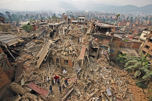 V Káthmandu padli desiatky budov vrátane pamiatok UNESCO.