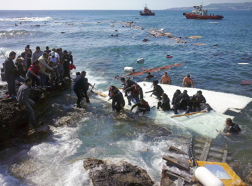 Ďalšie plavidlo s utečencami stroskotalo na Rodose.