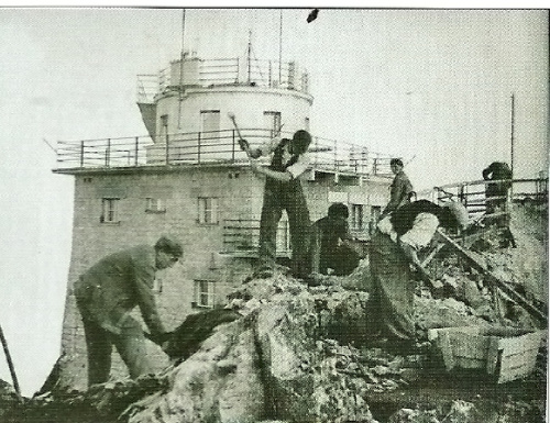 Observatorium: Astronomickú časť vrcholovej stanice dokončili v roku 1955.