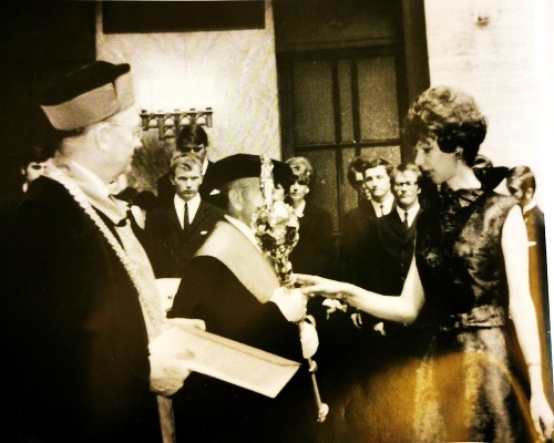 1969 - Oľga v tomto roku absolvovala  Lekársku fakultu Univerzity Komenského v Bratislave.