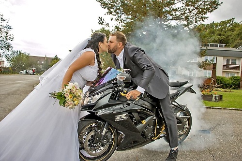 Spoločnou vášňou manželov boli motorky. 