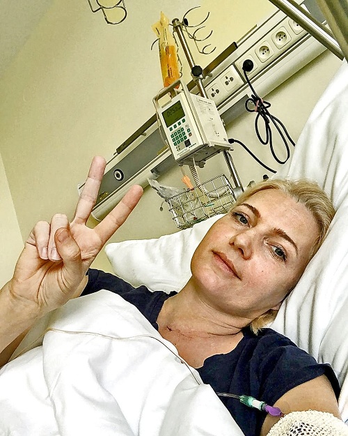 Touto fotkou z nemocnice Aneta šokovala svojich fanúšikov.
