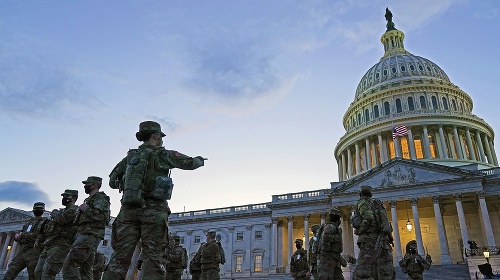 Washington stráži 25 000 vojakov Národnej gardy.