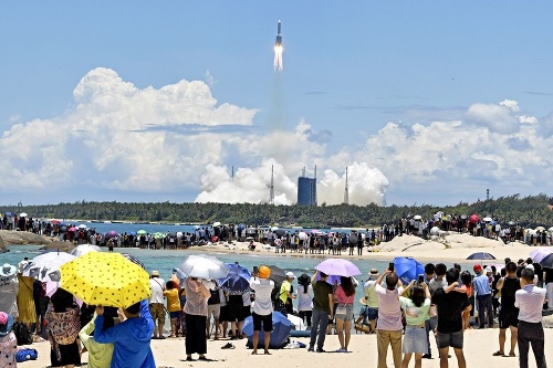 Číňania vysielajú na Mars sondu Tianwen-1.