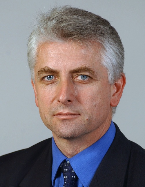 Jozef Brhel ako poslanec NR SR za HZDS, rok 2002.