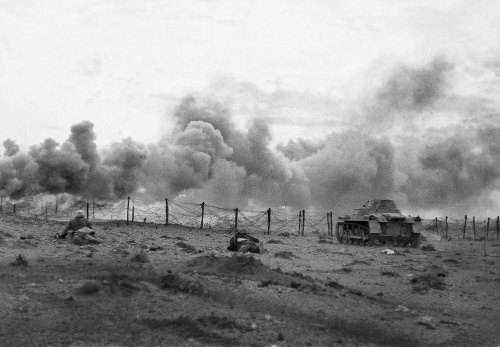 Obkľúčenie Tobruku trvalo  od apríla do novembra 1941.