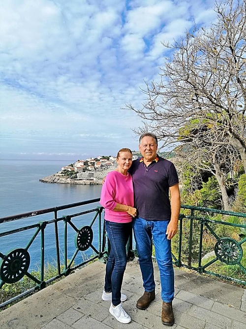 Jana je momentálne s manželom Nikšom v Dubrovníku. 