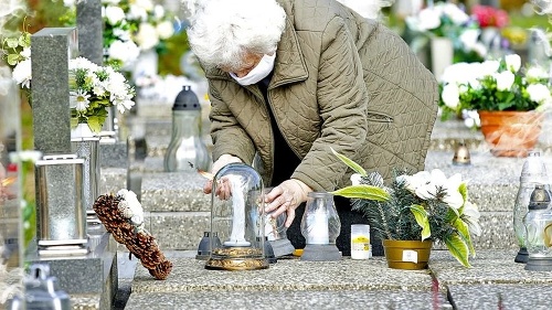 Žiar nad Hronom - Cintorín nepripravujú na nával