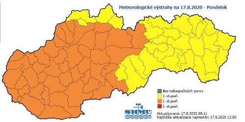 V týchto okresoch platia výstrahy druhého stupňa.