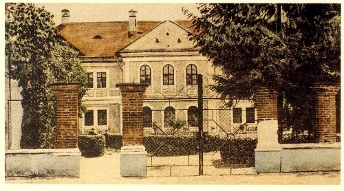  Prvé slovenské literárne gymnázium v Revúcej v roku 1873.