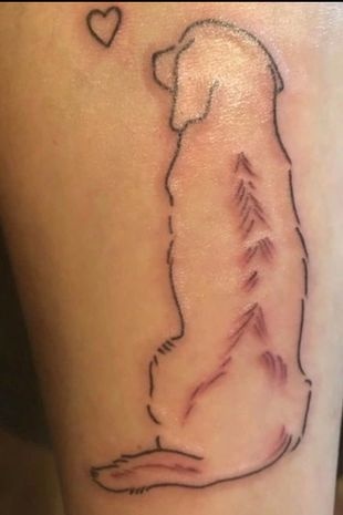 Žena sa na Reddite sťažovala, že jej tetovanie psa vyzerá ako penis.