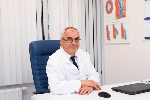 MUDr. Tibor Molnár, chirurg proktológ
