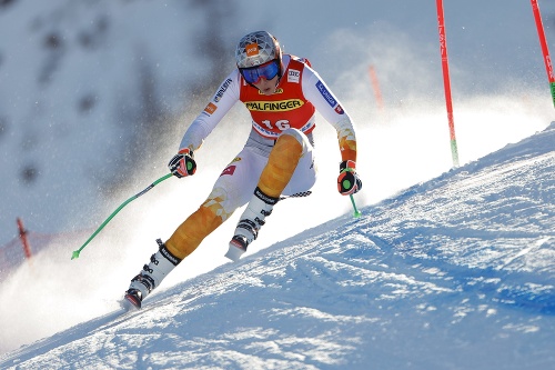 Na snímke slovenská lyžiarka Petra Vlhová počas tréningu na sobotňajší zjazd Svetového pohára v rakúskom Zauchensee.