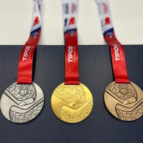 Hokejisti troch najlepších tímov tohto ročníka Tipos extraligy dostanú unikátne medaily.