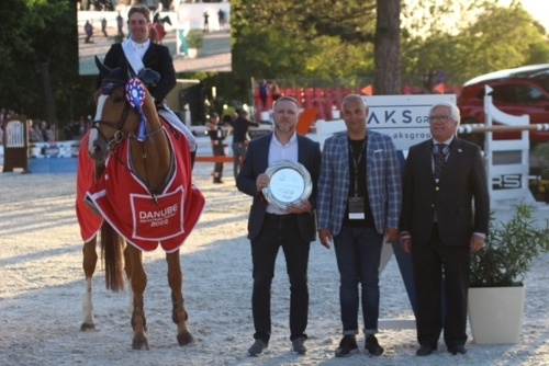 Na Tyršovom nábreží v Bratislave sa od štvrtka konajú medzinárodné parkúrové preteky Danube Equestrian Festival.
