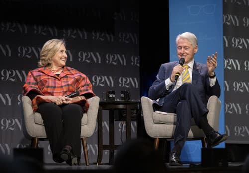 Bill Clinton a Hillary Clinton. 