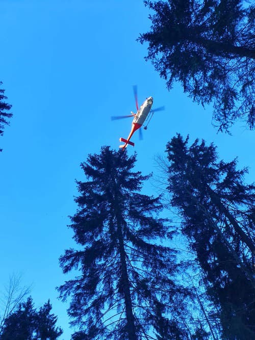 orskí záchranári pomáhali pod Veľkým Chočom dvom turistom