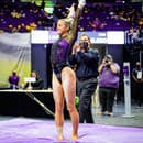 Olivia Dunne patrí medzi popredné vysokoškolské športové gymnastky v USA.