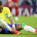 Brazílsky futbalista Neymar si vo štvrtkovom stretnutí na MS v Katare proti Srbsku (2:0) podvrtol členok. Jeho zdravotný stav sa bude posudzovať v najbližších 48 hodinách.