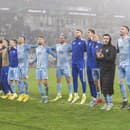 Na snímke futbalisti Slovana ďakujú fanúšikom po víťazstve 2:1 v zápase 5. kola H-skupiny Európskej konferenčnej ligy ŠK Slovan Bratislava - FC Pjunik Jerevan.
