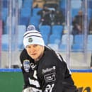 Trojnásobný víťaz NHL si zahral v Bratislave pod holým nebom za legendy Sparty.
