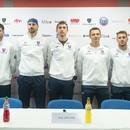 Na snímke slovenský daviscupový tím, zľava Peter Benjamín Privara, Lukáš Pokorný, Igor Zelenay, Lukáš Klein, Jozef Kovalík, Alex Molčan a kapitán Tibor Tóth.