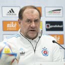 Tréner ŠK Slovan Bratislava Vladimír Weiss st. počas tlačovej konferencie ŠK Slovan Bratislava pred štartom jarnej časti sezóny.