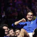 Švajčiar Roger Federer pri svojej rozlúčke na Laver Cupe 2022.