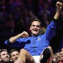 Švajčiar Roger Federer pri svojej rozlúčke na Laver Cupe 2022.