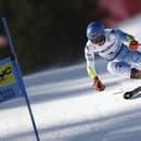 Američanka Mikaela Shiffrinová na trati 1. kola obrovského slalomu.
