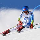 Americká lyžiarka Mikaela Shiffrinová na trati počas 1. kola obrovského slalomu.