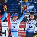a snímke americká lyžiarka Mikaela Shiffrinová (uprostred) sa stala víťazkou obrovského slalomu na MS v alpskom lyžovaní vo francúzskom stredisku Courchevel-Méribel 15. februára 2023. Striebro získala Talianka Federica Brignoneová (vľavo) a bronz si vybojovala Nórka Ragnhild Mowinckelová (vpravo).