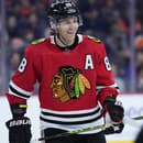 Americký hokejový útočník Patrick Kane po 16 rokoch skončil v Chicagu Blackhawks a zamieril do New Yorku Rangers. 