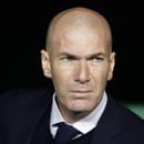 Francúz Zinedine Zidane by sa údajne po tretí raz mohol stať hlavným trénerom futbalistov španielskeho klubu Real Madrid. 