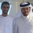 Saif Mohammed Ben Sulayem (uprostred) so svojím otcom (vľavo), prezidentom FIA. 