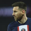 Časť fanúšikov PSG pred začiatkom duelu vypískala argentínskeho útočníka Lionela Messiho.