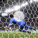 Fantastický brankár Mexika Guillermo Ochoa.