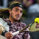 Grécky tenista Stefanos Tsitsipas sa prebojoval do osemfinále dvojhry na turnaji Masters 1000 v Madride.