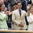 Roger Federer si po boku manželky a princeznej Kate užil búrlivé ovácie vo Wimbledone.